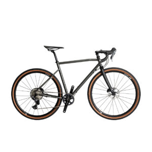 Skeppshult Herr Suverän Land 12-vxl. 56cm Stål 2024 från .